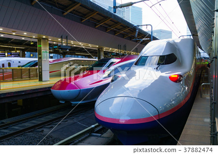 Joetsu Shinkansen and Akita Shinkansen (horizontal) Joetsu Shinkansen and Akita Shinkansen (horizontal) 37882474