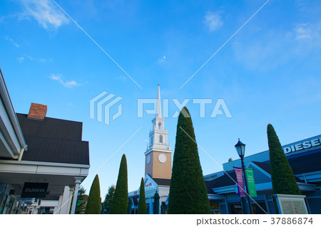 Sano Premium Outlet 37886874