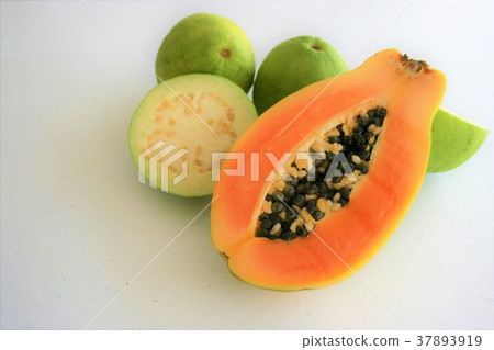 Papaya and guava 37893919