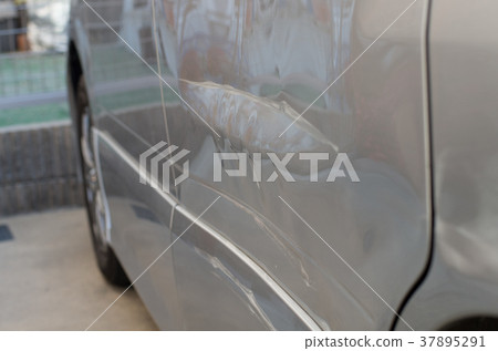 汽車划痕 汽車划痕 37895291