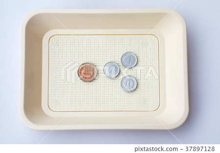 硬幣托盤和13日元 37897128