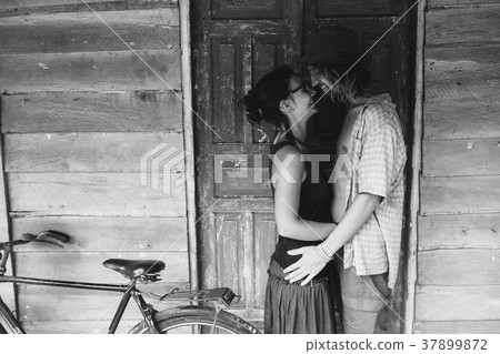 guy and the girl at the house guy and the girl at the house 37899872