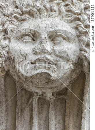 Mask of Medusa Mask of Medusa 37901111