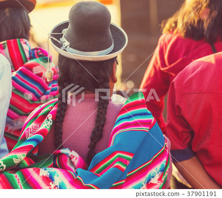 Peruvian people Peruvian people 37901191