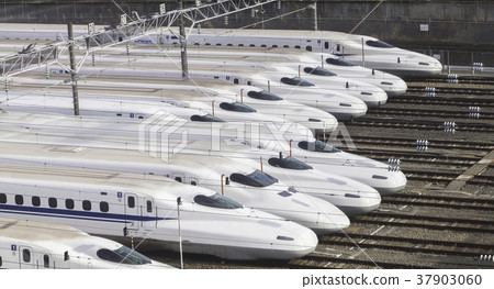 Shinkansen at the Torikai Vehicle Base 37903060