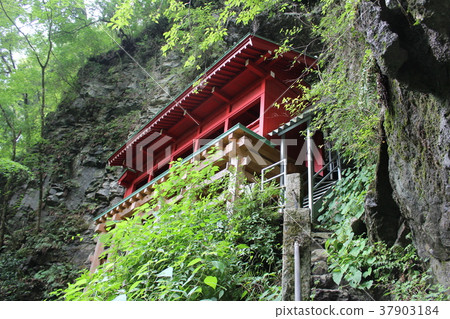 Shoutsan Manganji Temple(Okunoin Hall) Shoutsan Manganji Temple(Okunoin Hall) 37903184