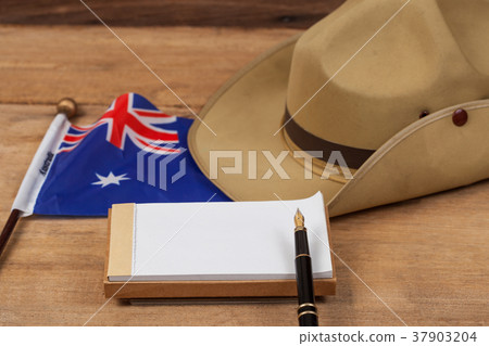 Anzac army slouch hat with Australian Flag Anzac army slouch hat with Australian Flag 37903204
