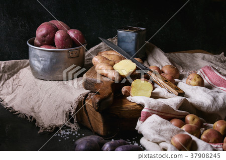 Variety of raw potatoes 37908245