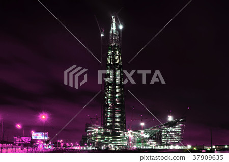 construction of Gazprom skyscraper  37909635