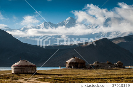 Karakul Lake,Xinjiang,China 37910359