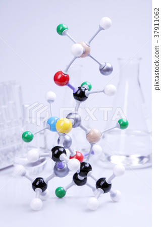 Laboratory Glassware 37911062
