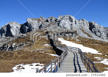 Shika Snow Mountain 37913460