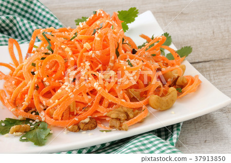 Carrot ribbon salad Carrot ribbon salad 37913850