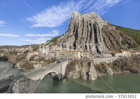 Unusual shaped rock in Sisteron, France 37913852