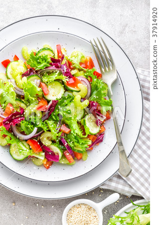 Salad of fresh vegetables Salad of fresh vegetables 37914920