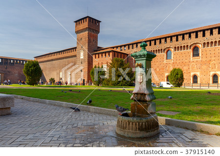 Milan. Sforza Castle. 37915140