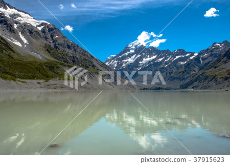 Hooker Lake at Mount Cook National Park 37915623