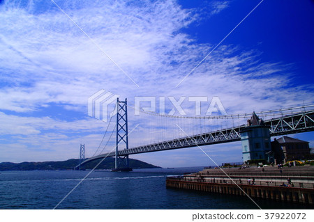 明石海峽大橋（神戶市Tarumi Ward） 37922072