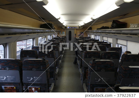 Tohoku · Joetsu Shinkansen Series E2 (in car) 37922637