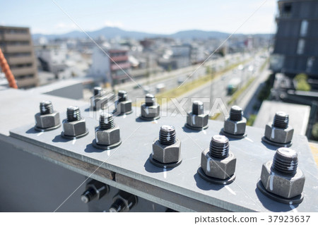 Steel frame high tension bolt tightening primary tightening marking final tightening pin tail fracture corotational shaft rotation nut rotation angle ± 30 degrees 37923637
