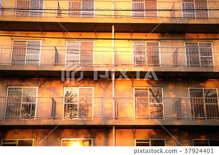 West sunny building West sunny building 37924401