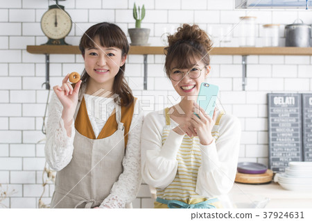 做飯的女人 37924631