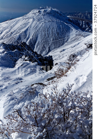 Chausaku rising from the winter of Nasu and Asahidake 37924714