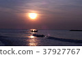 Fishing boat 37927767