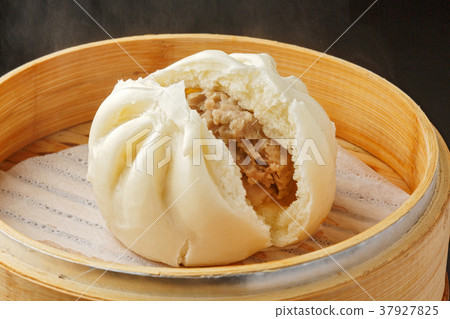 Meat Bun  37927825