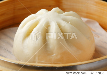 Meat Bun  37927835