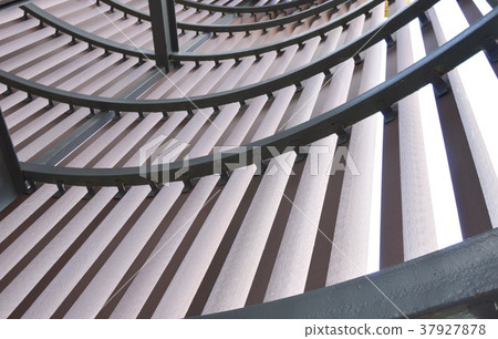 building interior with groove and curve structure 37927878