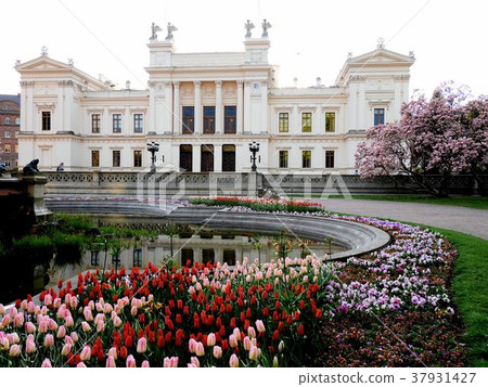 Lund University of Spring (Sweden) 37931427