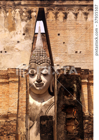 ASIA THAILAND SUKHOTHAI TEMPLE, WAT SI CHUM 37935507