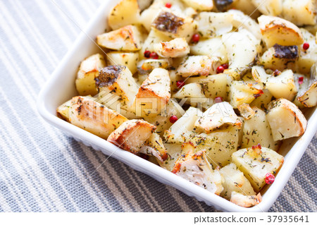 Grilled chicken breast 37935641