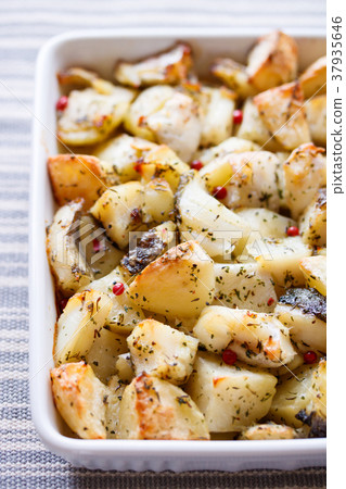 Grilled chicken breast 37935646