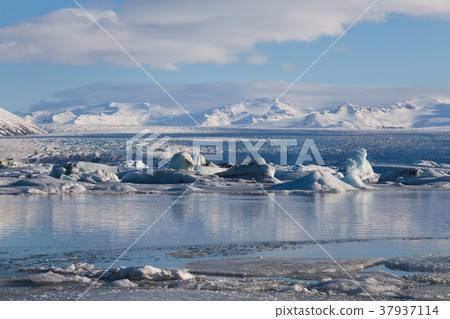 akulsarlon lagoon, natural landscape background 37937114