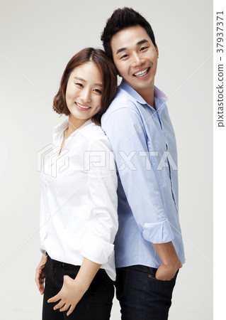Young man, young woman, couple, couple Young man, young woman, couple, couple 37937371