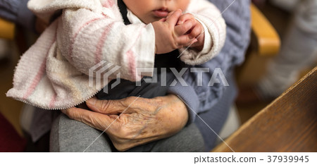 Great grandchild 37939945