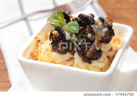 fried potato fried potato 37940798