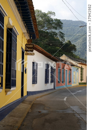 SOUTH AMERICA VENEZUELA CHORONI TOWN 37941982