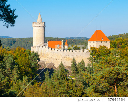 Medieval gothic castle Kokorin, Kokorinsko Medieval gothic castle Kokorin, Kokorinsko 37944364