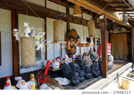 Fukushima's trip Deco mansion 37946517