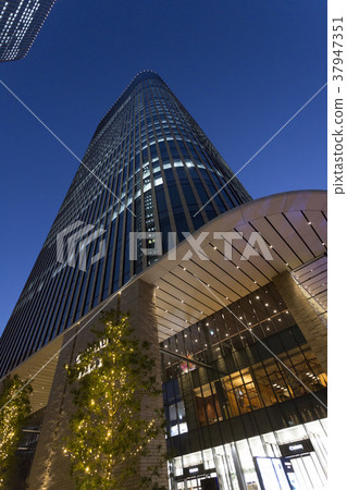 Nakanoshima Skyscraper Sunset View 37947351