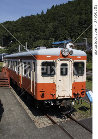 Usui Pass Railway Cultural Mura (Kiha 20-467) 37950505