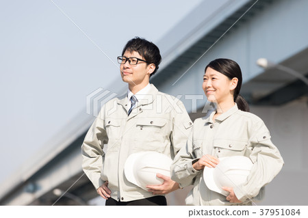Business worker 37951084