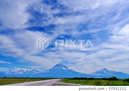 堪察加Kolyak山和Avacha山 堪察加Kolyak山和Avacha山 37952112