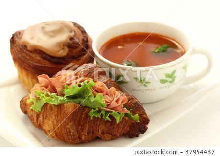 Sandwich Sandwich 37954437