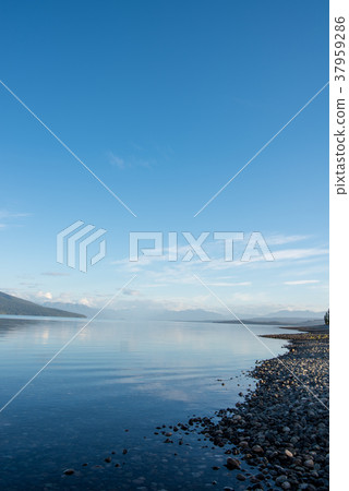 Lake Te Anau reflecting Lake Te Anau reflecting 37959286