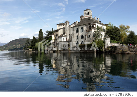 EUROPE ITALY LAGO MAGGIORE 37959363
