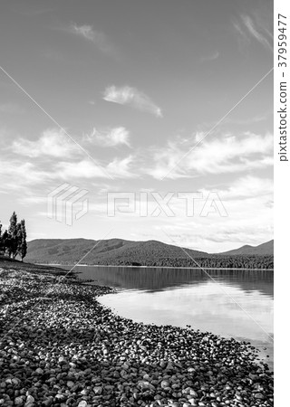 [Monochrome] Lake Te Anau 37959477